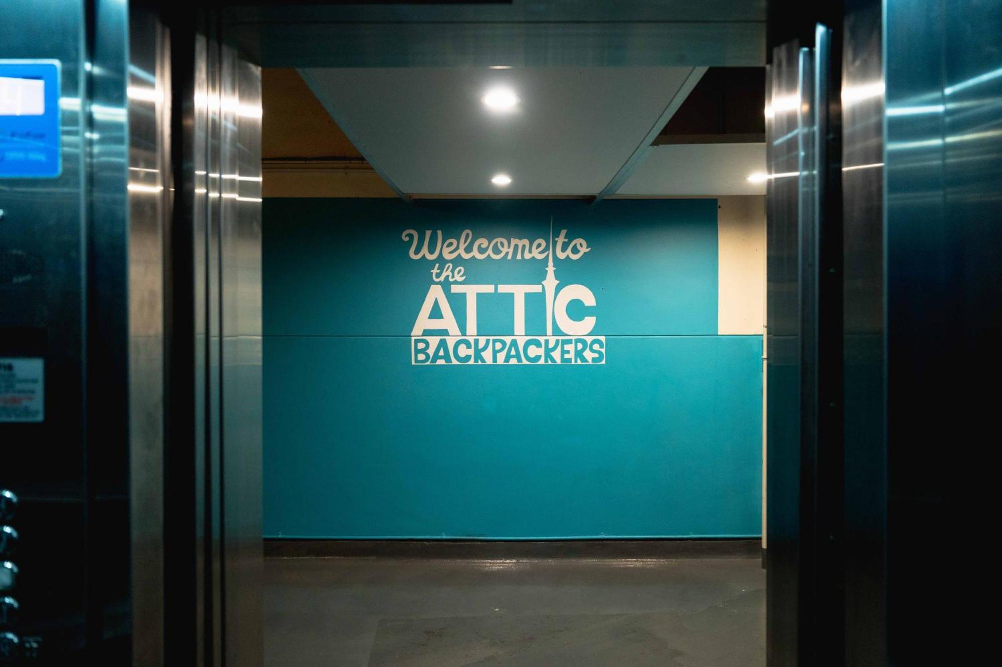 Хостел Attic Backpackers Окленд Экстерьер фото